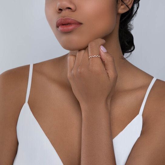 bijoux birks iconic stackable rose gold and diamond splash ring on model image number 1