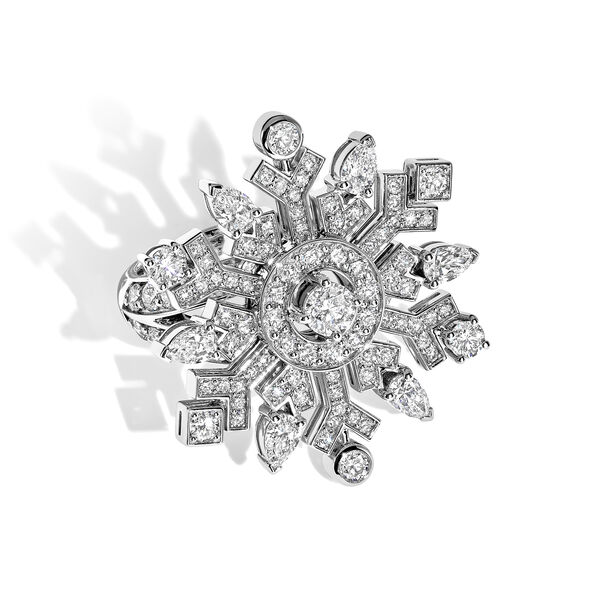 Bague à tige fendue en diamants