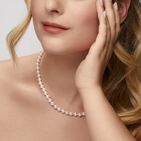 Birks Essentials 6.5-7 mm Akoya Necklace On Model 450017310577 image number 2