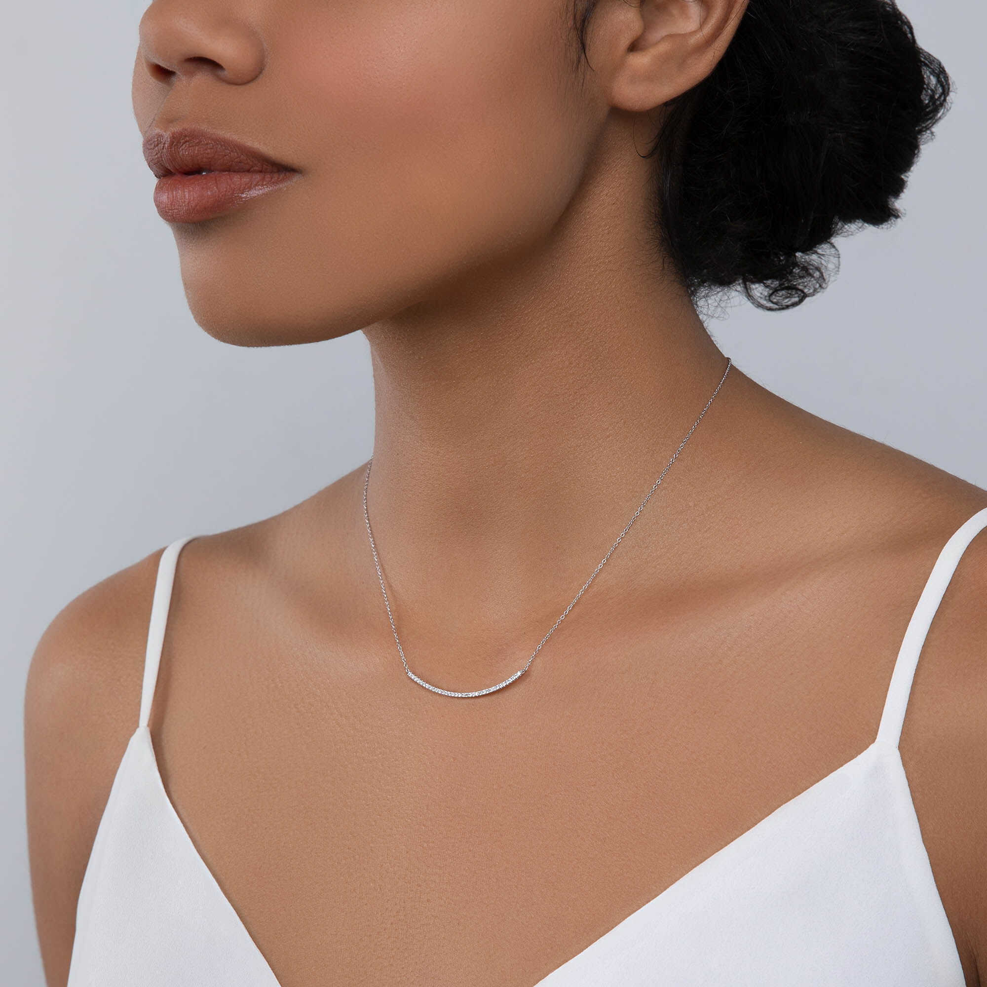 Curved diamond necklace shop