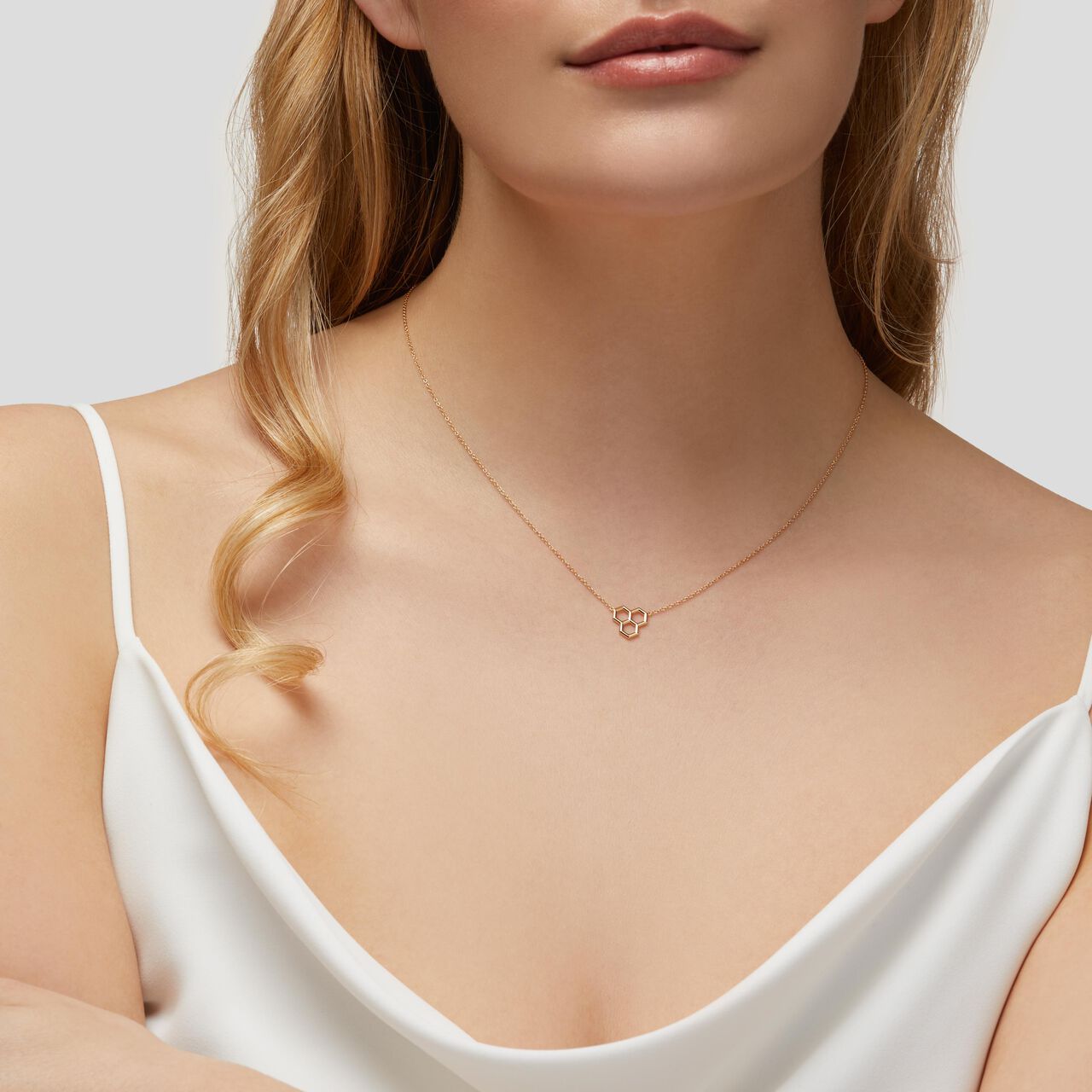 Yellow Gold Pendant image number 1